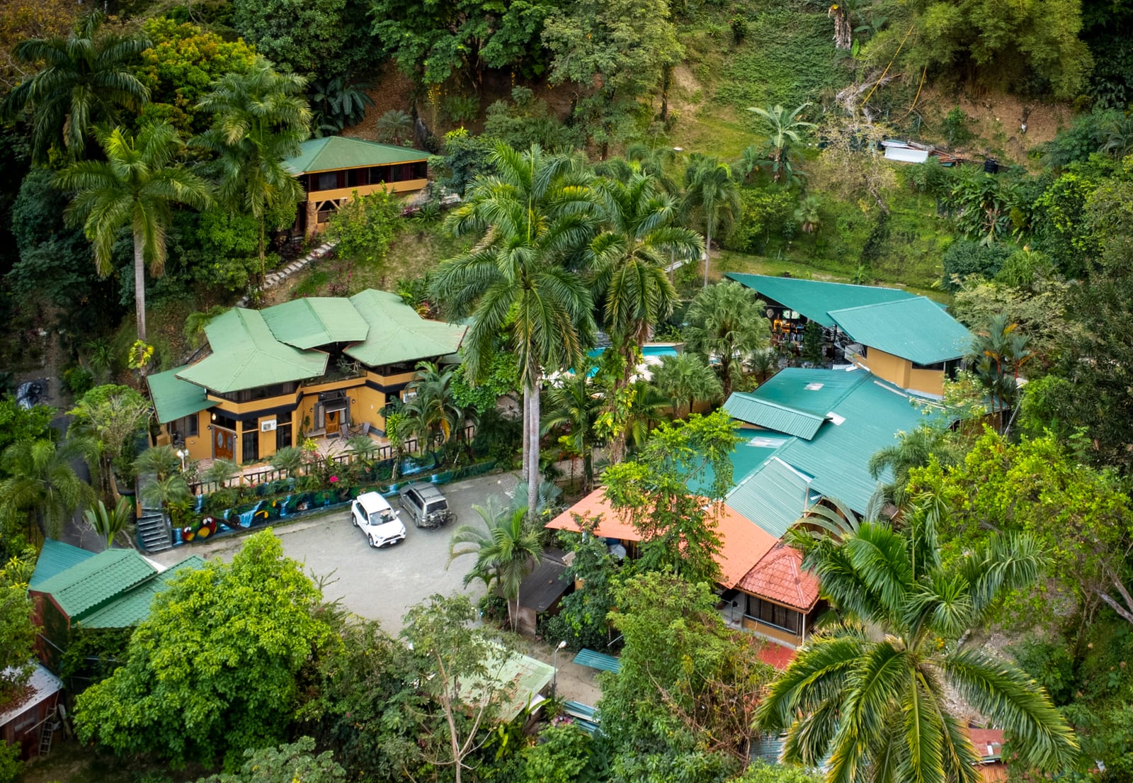 Vista aérea del Boutique Hotel Las Cascadas en Quepos, Costa Rica